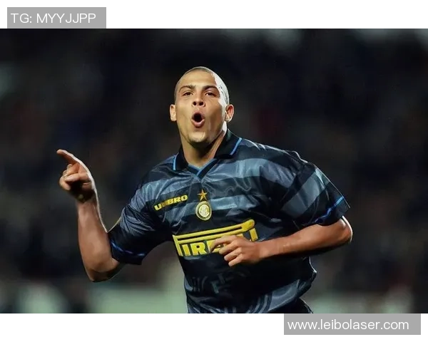 聚焦国家足球队最强球星 探讨他们如何塑造球队荣耀与未来