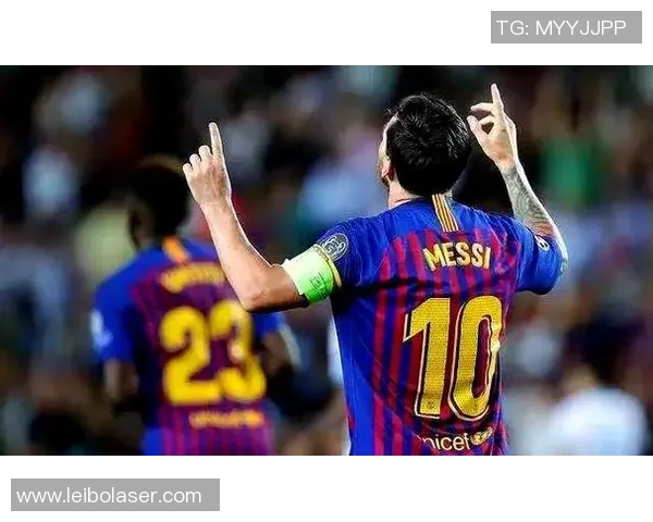 足球星光与诗韵：从梅西到C罗的绿茵诗篇与情感表达