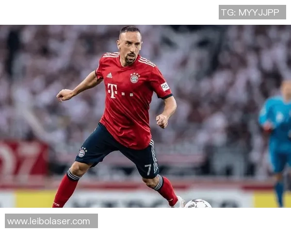 足球球星外貌奇怪引热议球迷调侃颜值成赛场另类看点